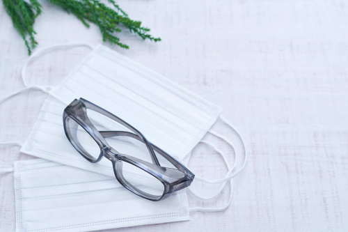 花粉症対策グッズは効果がある？数字でわかるマスクやメガネの予防効果