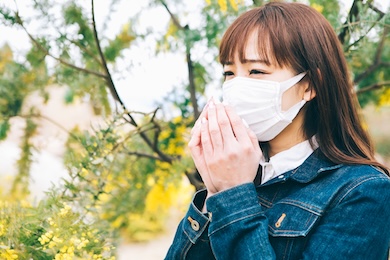 あなたの花粉症は春？秋？